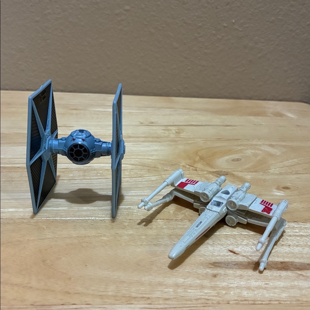 Star Wars Spaceship Toy Set of 4 - Picture 4 of 5